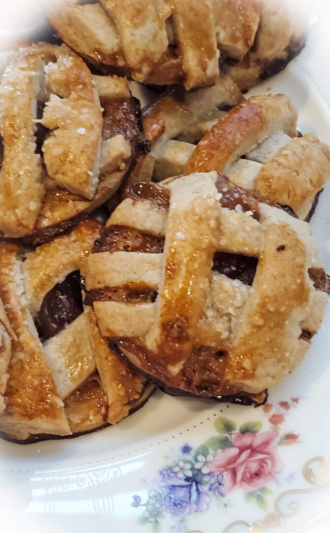 Vertical-Apple-Pie-Cookie-scaled